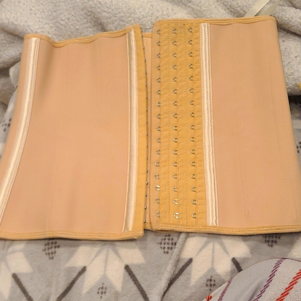 Colombian ASHLONE WAIST TRAINER